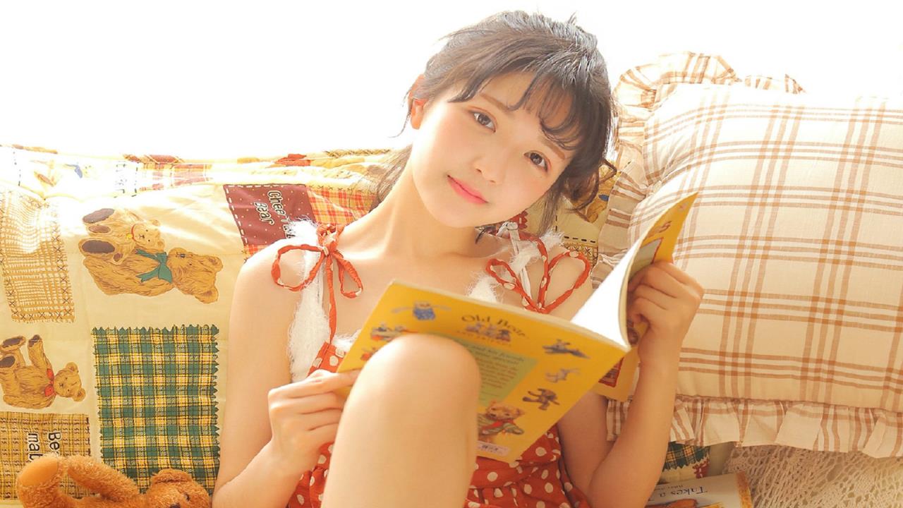 探索口袋妖怪的世界，哪个山洞藏有神秘精灵？