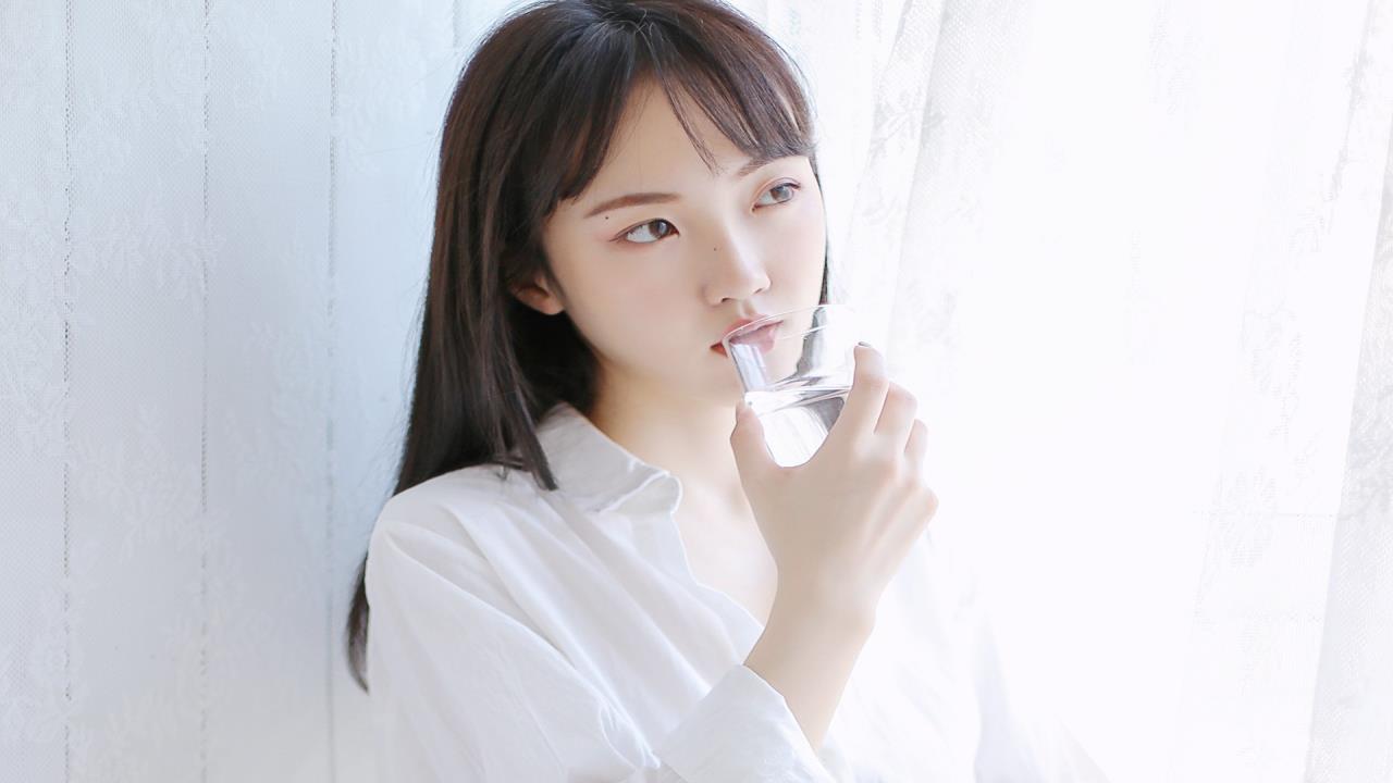 韩国三级电影网站: 深入分析韩国电影的叙事风格