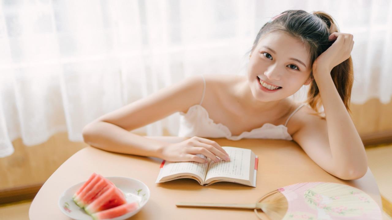 熟女视频网: 让你重新定义熟女的美丽